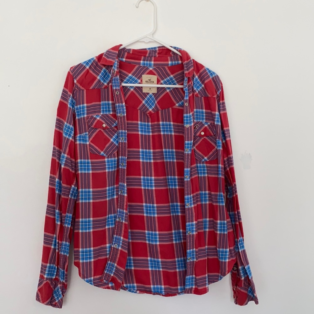 Cute Hollister Flannel perfect for Fall!